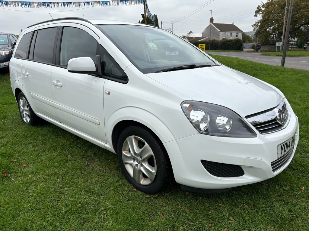 Vauxhall Zafira Exclusiv White