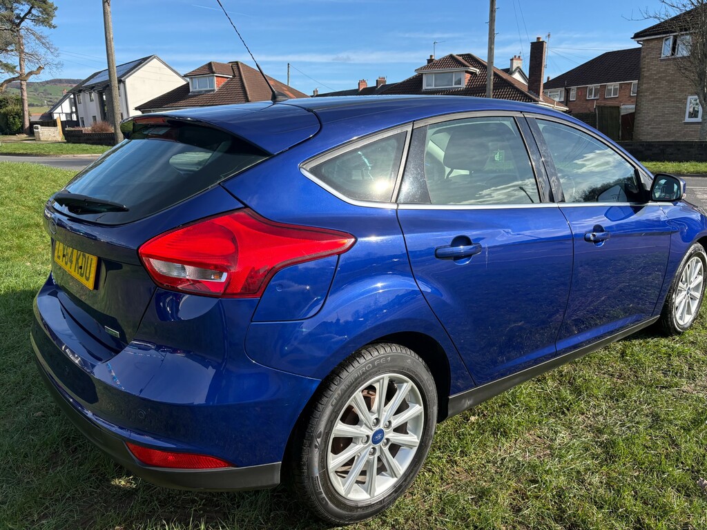 Ford Focus Titanium #6