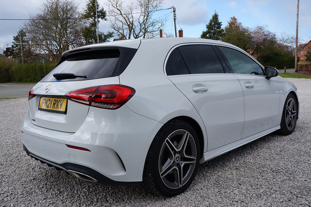 Mercedes-Benz A Class A200 Amg Line FH21RKV White #4