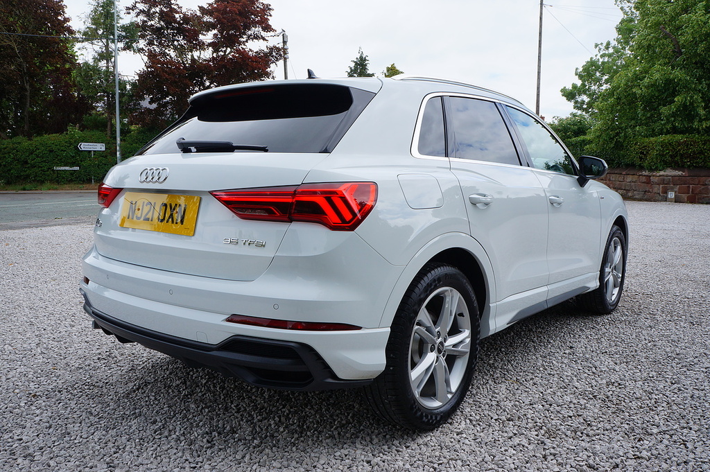 Audi Q3 Tfsi Cod S Line NJ21OXN White #5