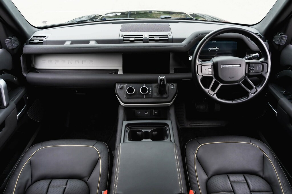 Land Rover Defender 110 2.0 P300 X-dynamic S Suv 4Wd Euro Black #6