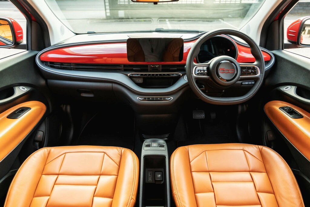 Fiat 500E 24Kwh Red Hatchback 95 Ps NX24WKS Red #6