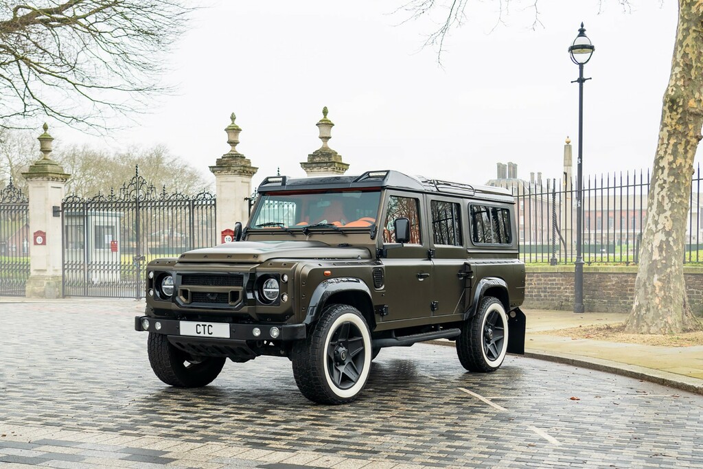 Land Rover Defender 110 2.2 Tdci Xs Left Hand Drive  Green #3