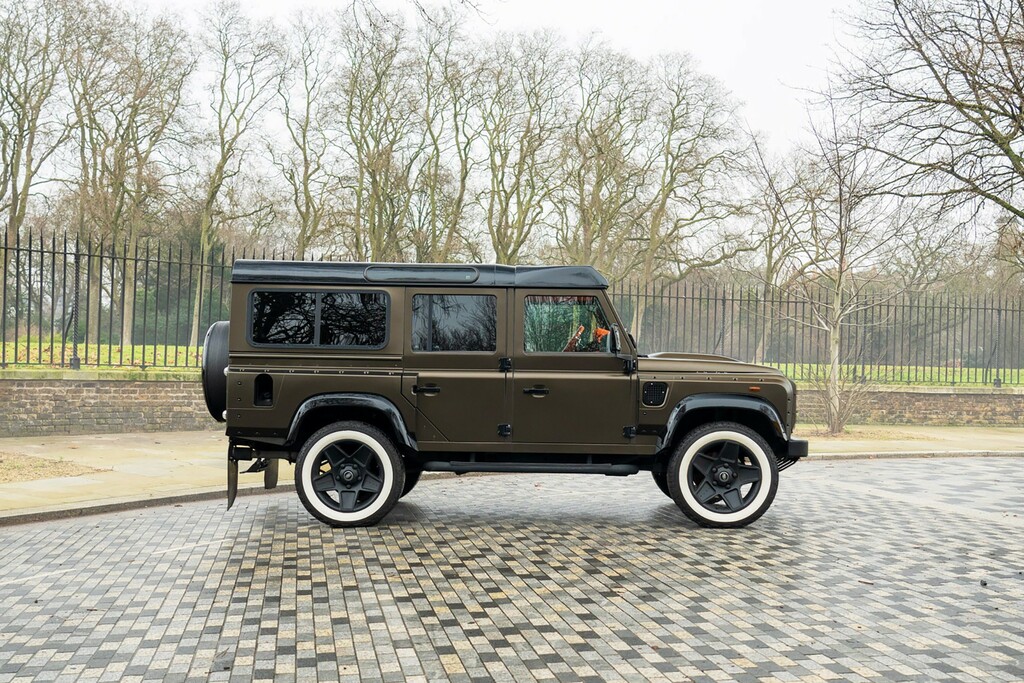 Land Rover Defender 110 2.2 Tdci Xs Left Hand Drive  Green #6