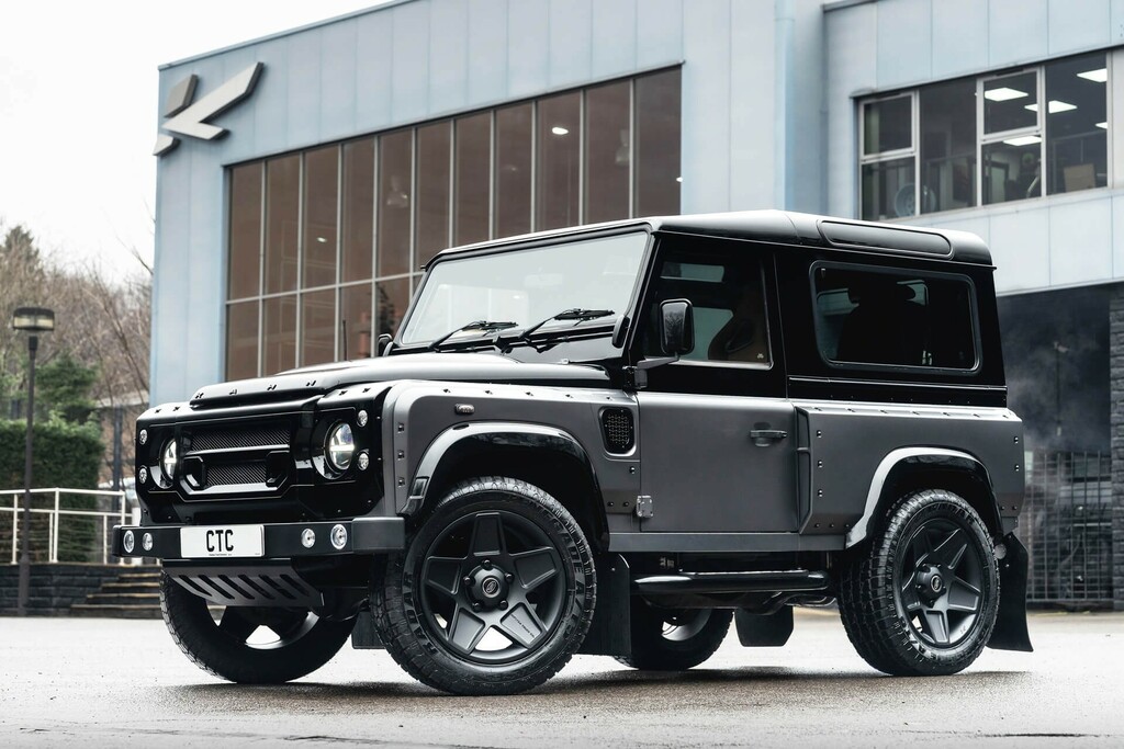 Land Rover Defender 90 Diesel Black #3