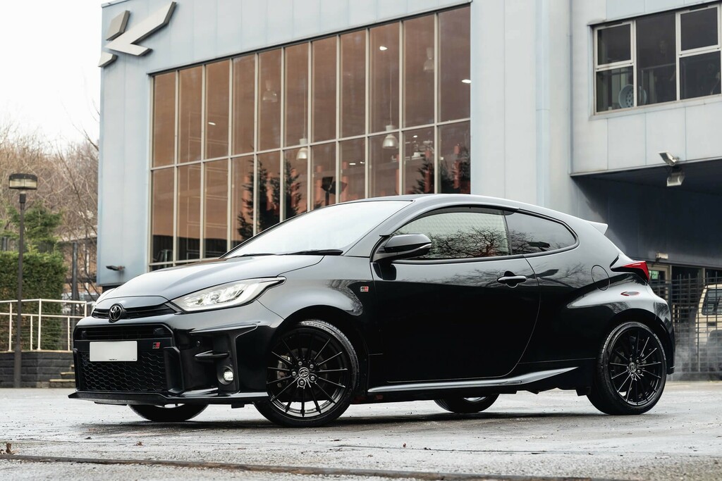 Toyota Yaris Petrol  Black #3