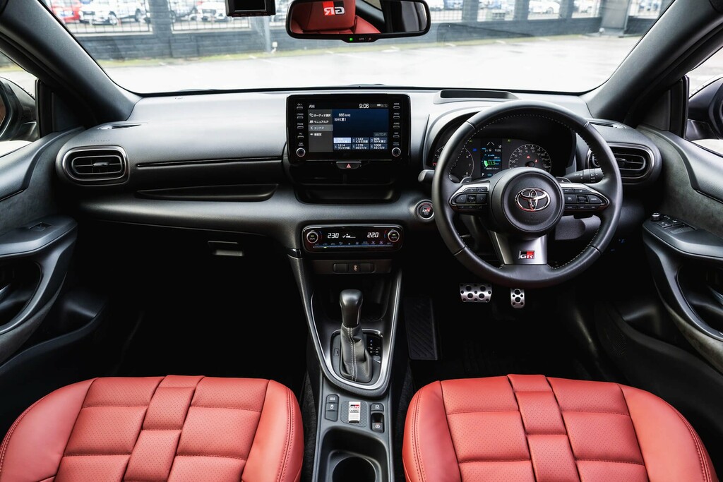 Toyota Yaris Petrol #6