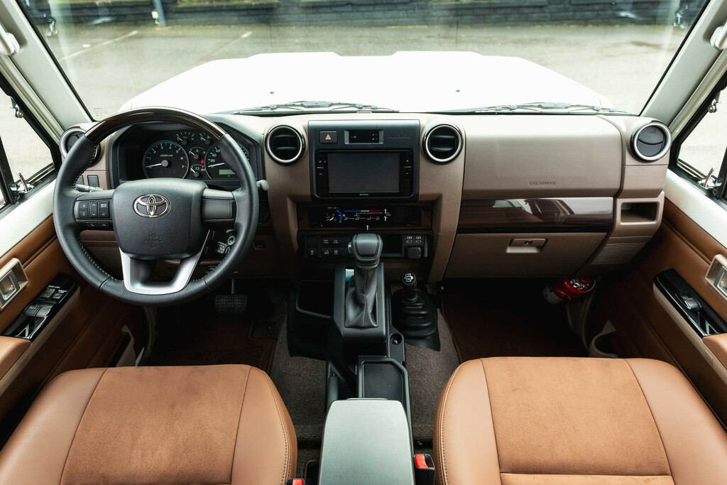 Toyota Land Cruiser Petrol White #6