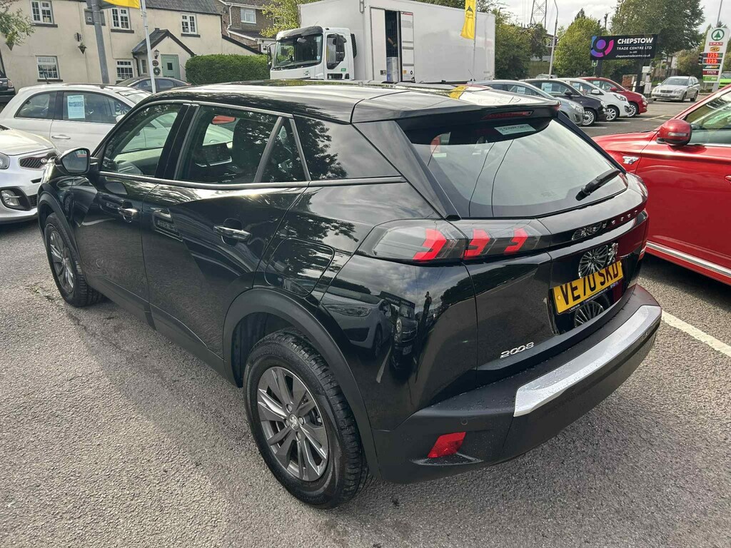 Peugeot 2008 1.2 Puretech Active Premium Suv VE70SKD #4
