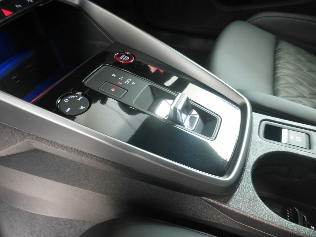 Audi S3 2.0 Tfsi Black Edition Sportback S Tron Blue #5