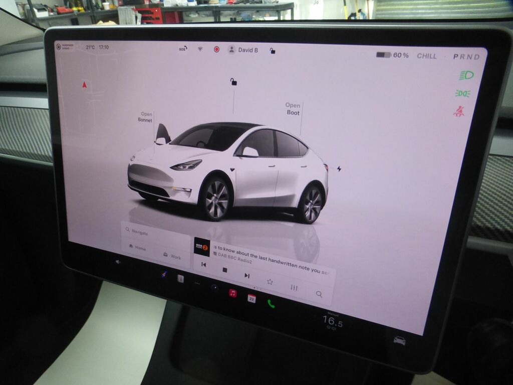 Tesla Model Y Dual Motor Long Range Suv 4Wde LG24RCE White #5