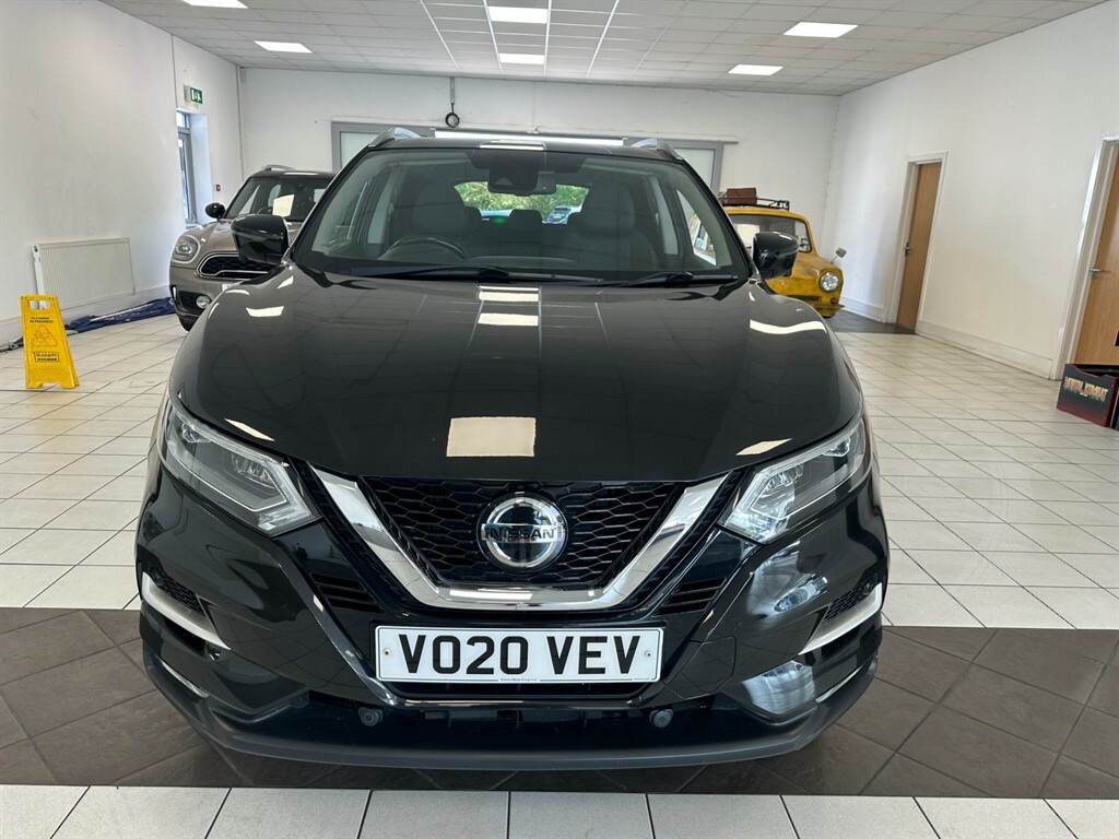 Nissan Qashqai 1.3 L Dig-t Tekna VO20VEV Black #2