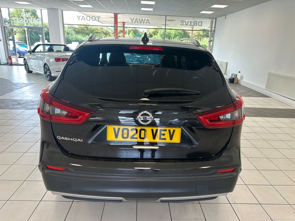 Nissan Qashqai 1.3 L Dig-t Tekna VO20VEV Black #5
