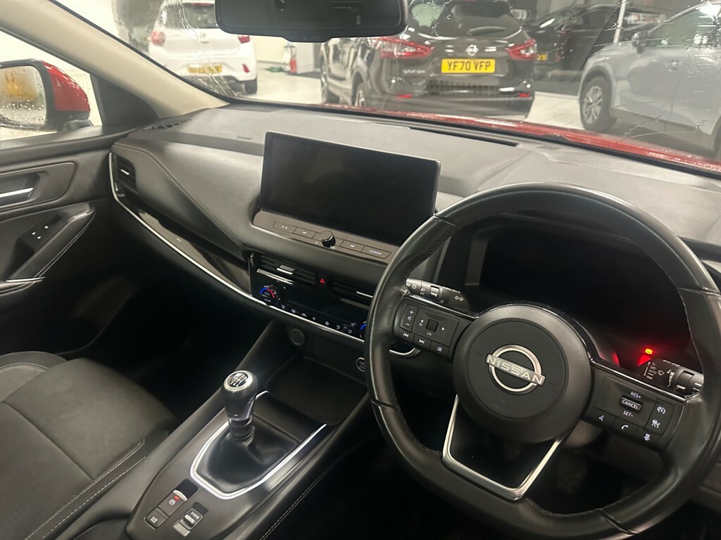Nissan Qashqai 1.3 L Dig-t N-connecta LL72VZS Red #5