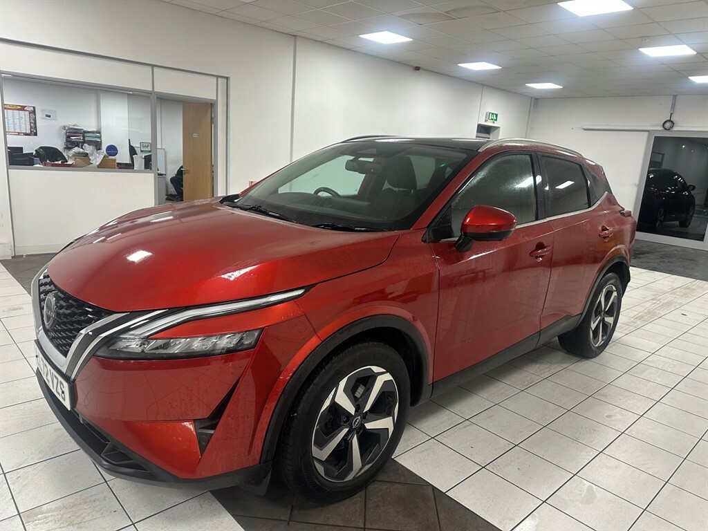 Nissan Qashqai 1.3 L Dig-t N-connecta LL72VZS Red #2