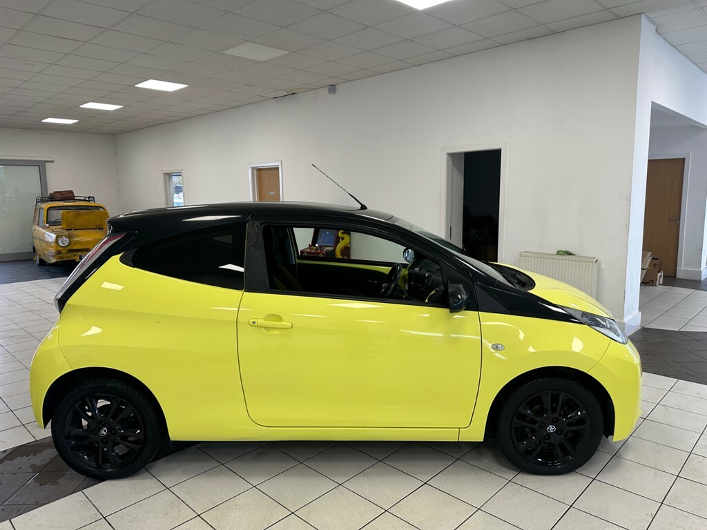 Toyota Aygo 1.0 L Vvt-i X-cite 3 KU17CXB  #4
