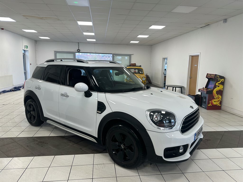 Mini Hatch 2.0 L Cooper D White #4
