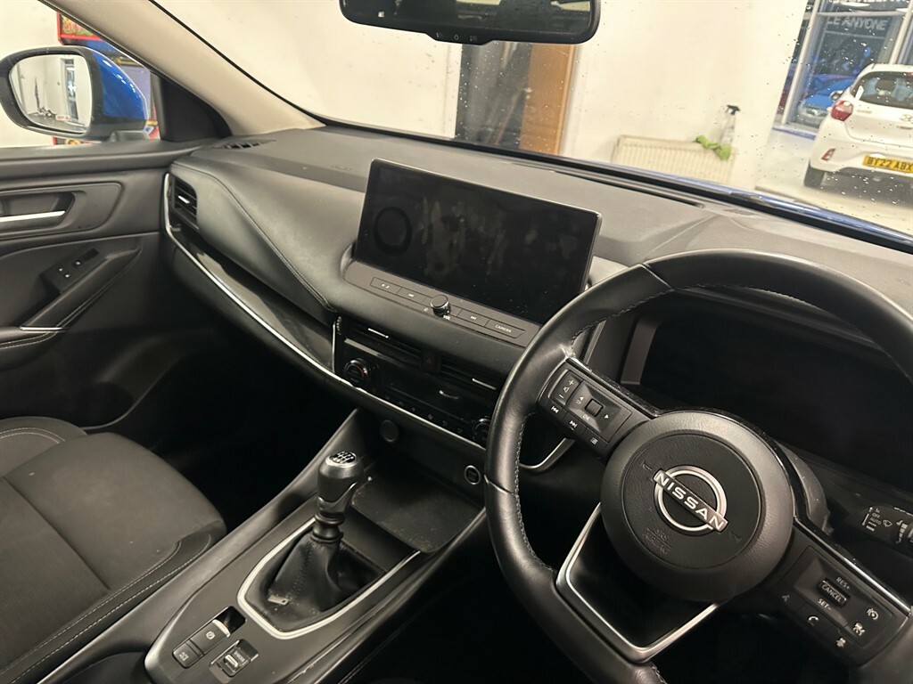 Nissan Qashqai 1.3 L Dig-t N-connecta DU72FZL #6