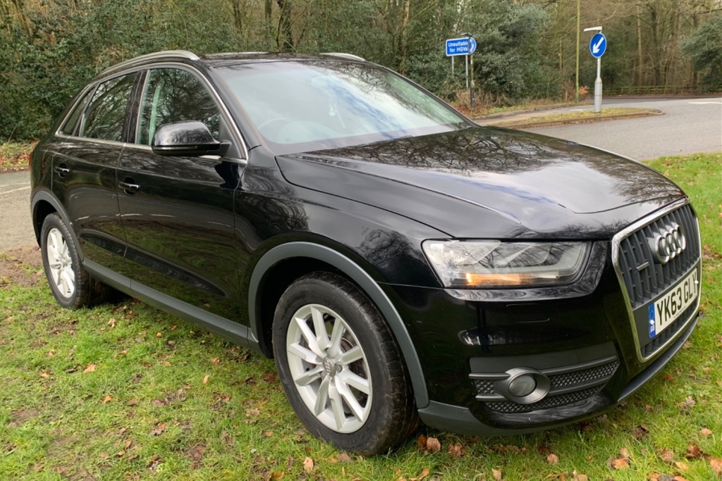 Audi Q3 Tdi Quattro Se YK63GLY Black #2