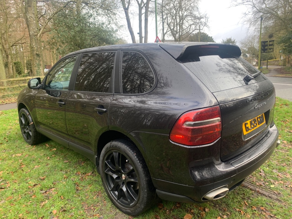 Porsche Cayenne D Tiptronic S GJ59GRU Black #6