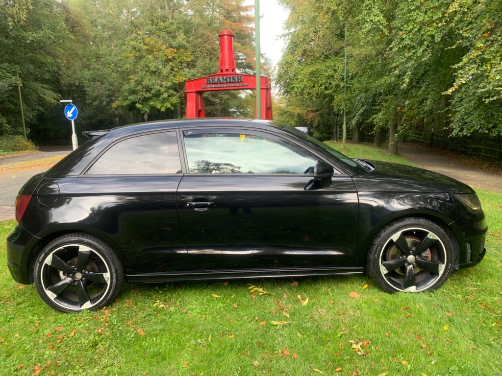 Audi A1 Tfsi S Line Black Edition Black