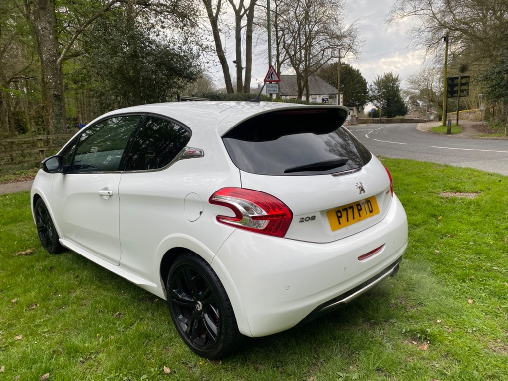Peugeot 208 Thp Gti P77PTD White #6
