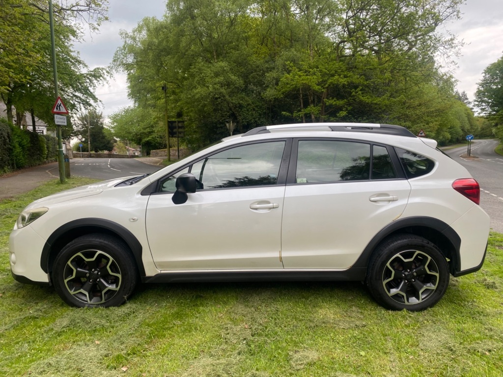 Subaru XV D S White #5
