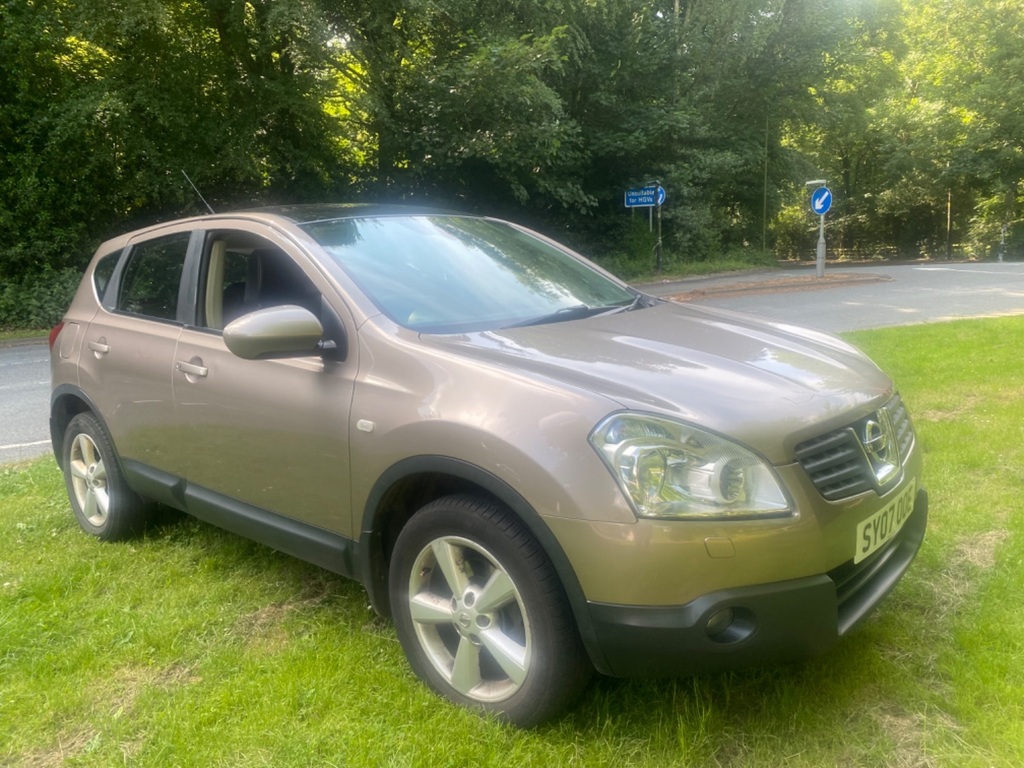 Nissan Qashqai Tekna 4Wd Beige #2