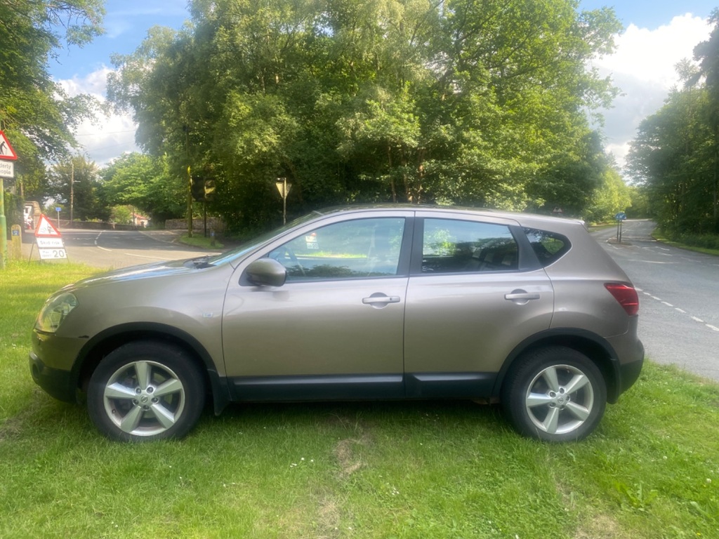 Nissan Qashqai Tekna 4Wd Beige #5