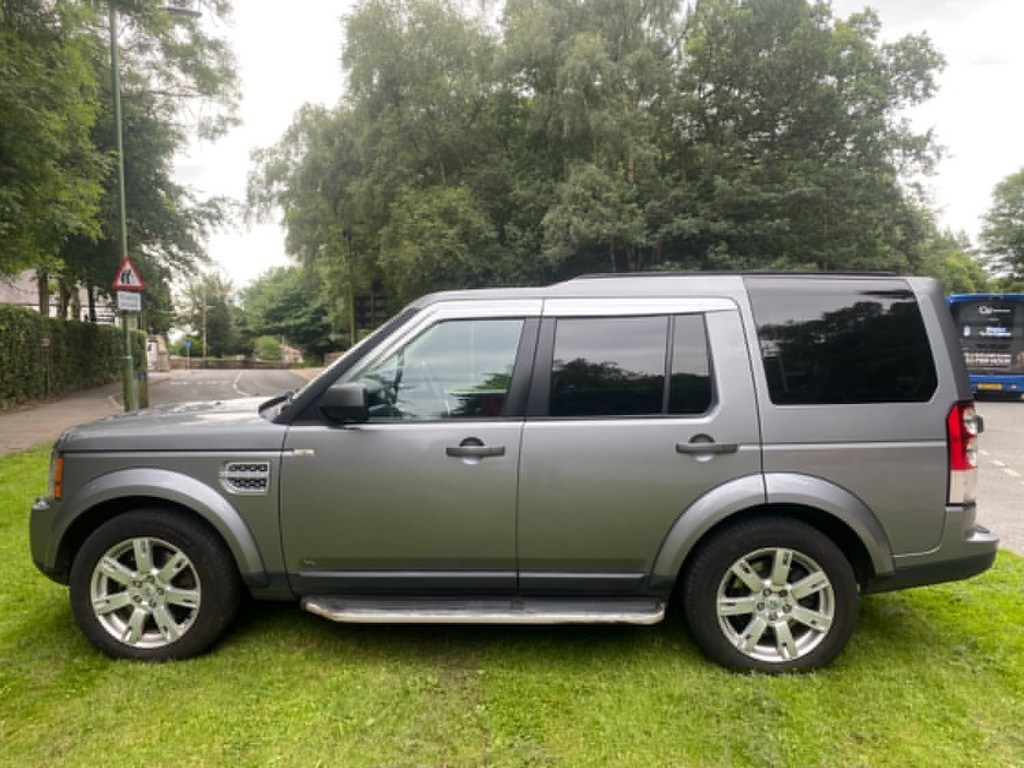 Land Rover Discovery Sdv6 Xs Grey #5