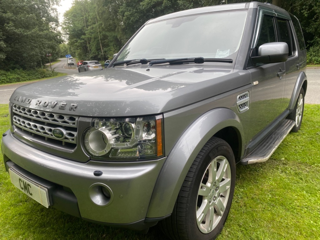 Land Rover Discovery Sdv6 Xs Grey #4