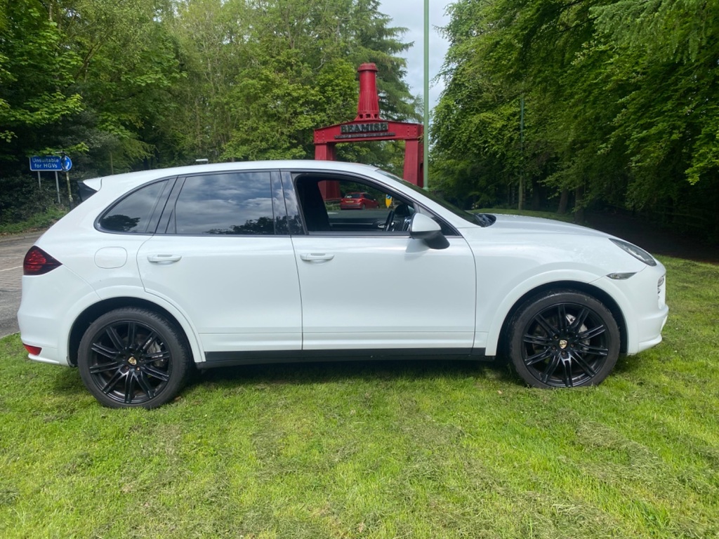 Porsche Cayenne D V8 S Tiptronic S White