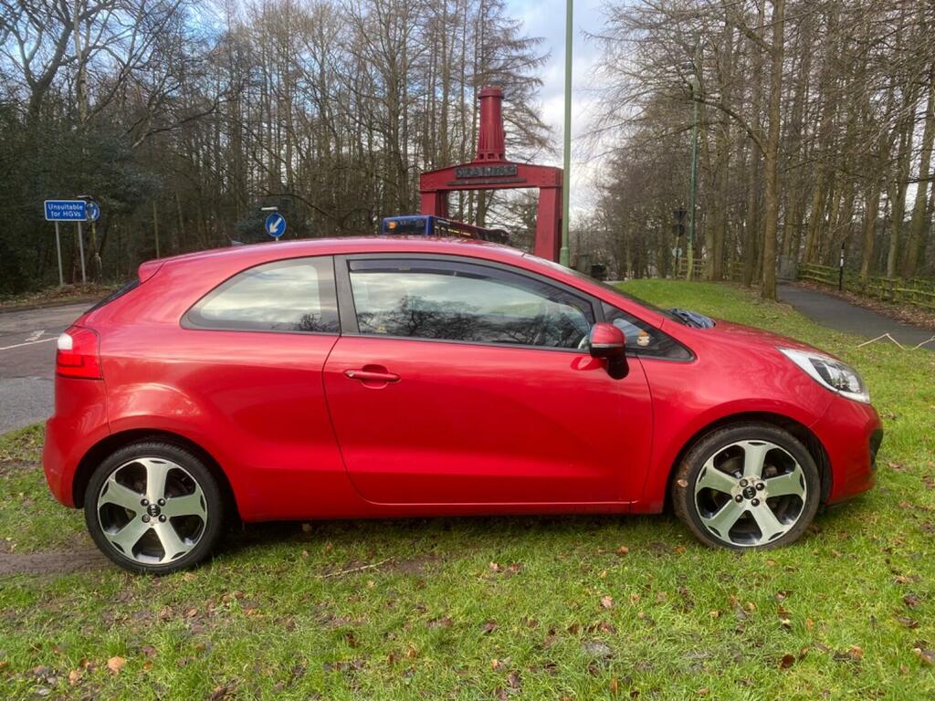 Kia RIO 1.4 Crdi Ecodynamics 3 Red