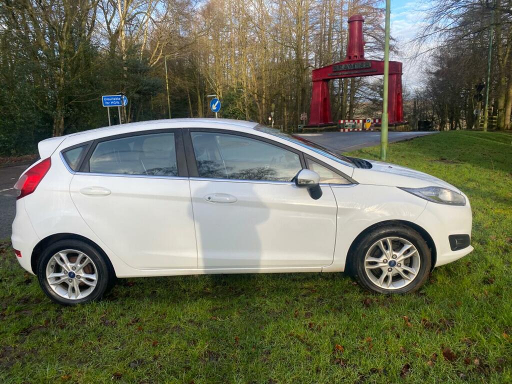 Ford Fiesta 1.0 T Ecoboost Zetec White