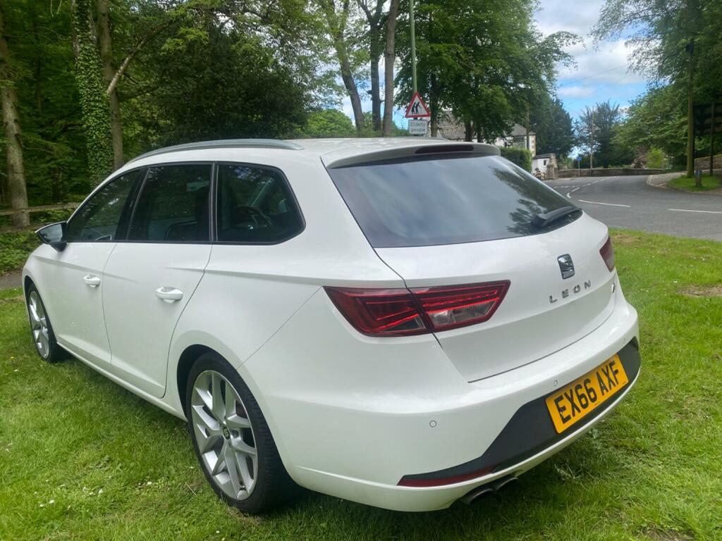 Seat Leon 2.0 Tdi Fr EX66AXF White #5