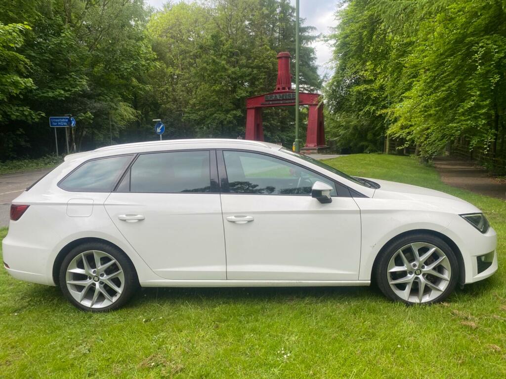 Seat Leon 2.0 Tdi Fr EX66AXF White #4