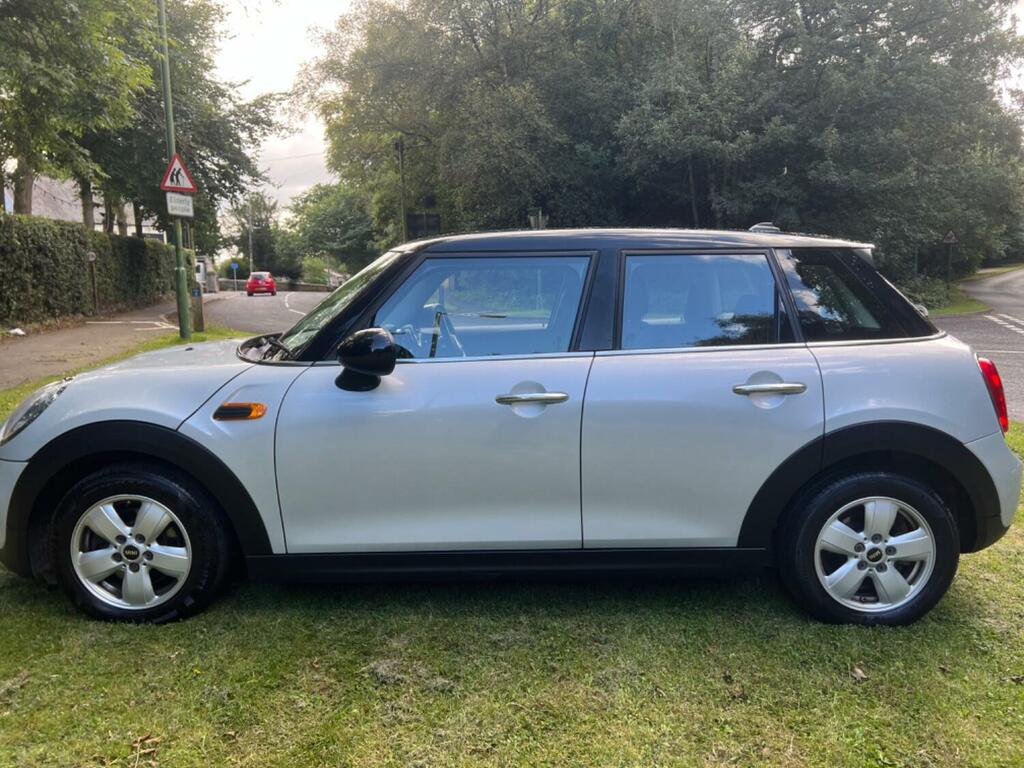 Mini Hatch 1.5 5-Door Hatch Cooper D DL67DHE Silver #5