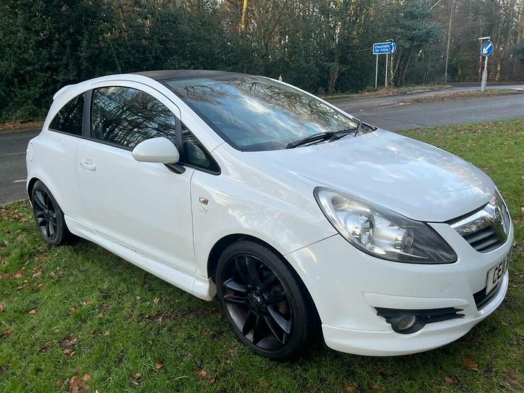 Vauxhall Corsa 1.2 I 16V Limited Edition CE11BBK White #2