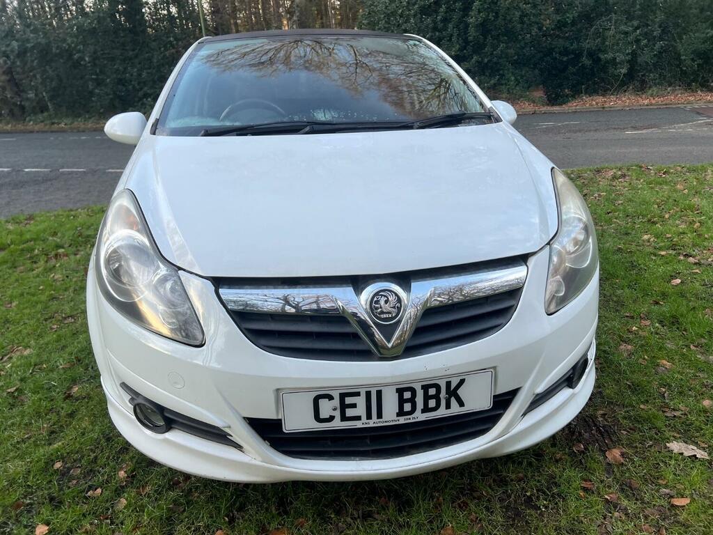 Vauxhall Corsa 1.2 I 16V Limited Edition CE11BBK White #3