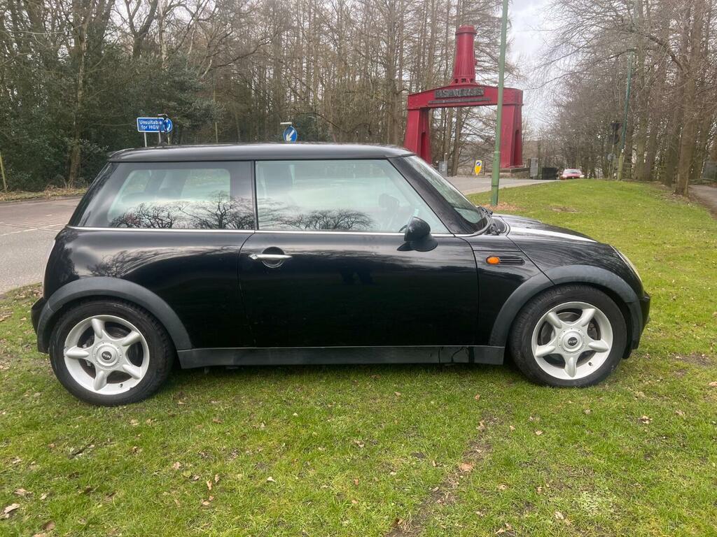 Mini Hatch 1.6 Cooper Hatch Black
