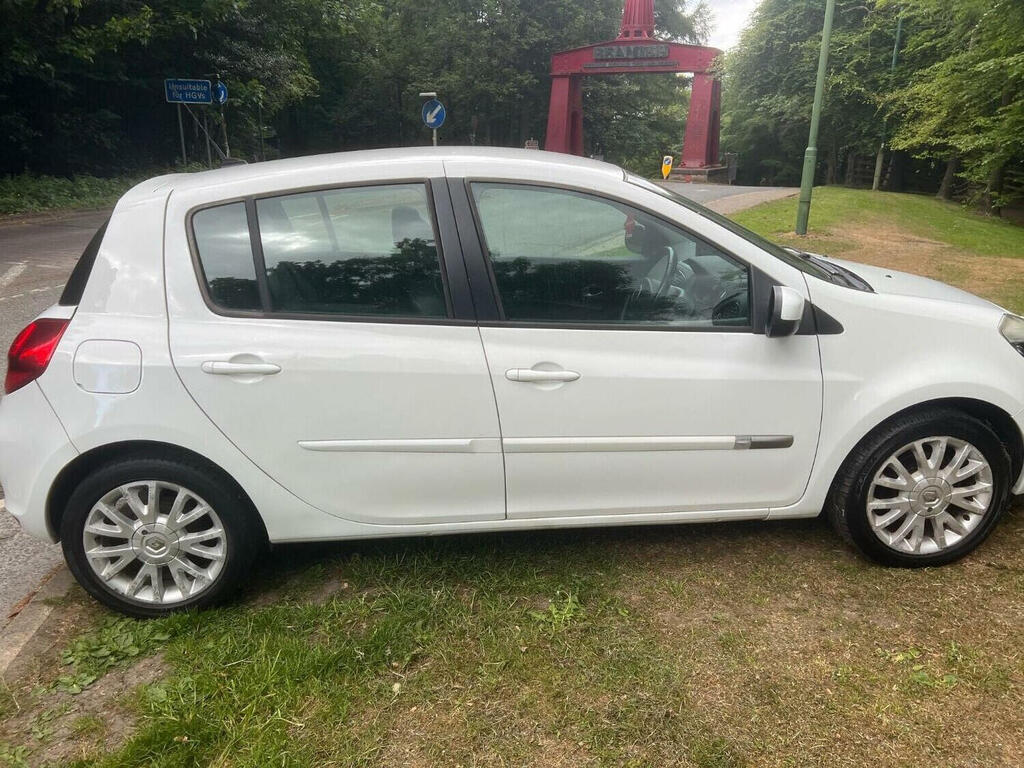 Renault Clio 1.5 Dci Dynamique Tomtom LO62LFT White #4