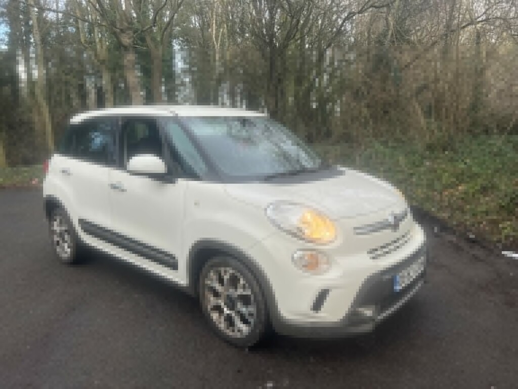 Fiat 500L 1.6 Multijet Trekking White #2