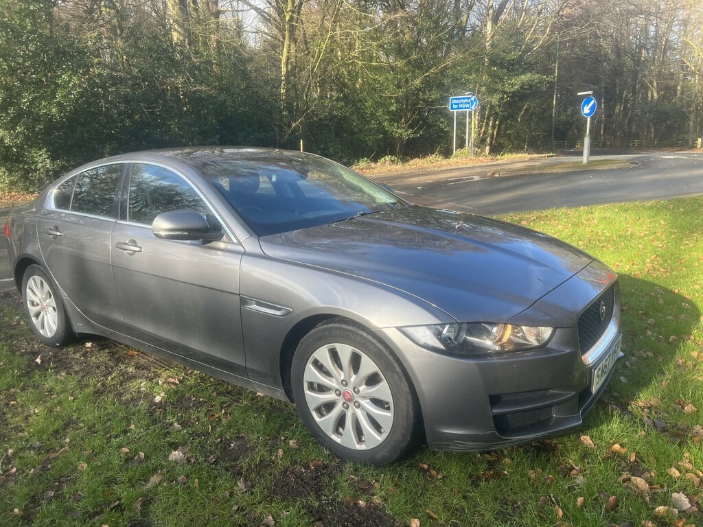 Jaguar XE 2.0 D Prestige Grey #2