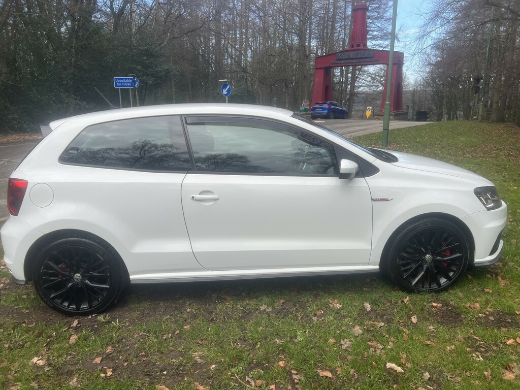 Volkswagen Polo 1.8 Tsi Bluemotion Tech Gti White