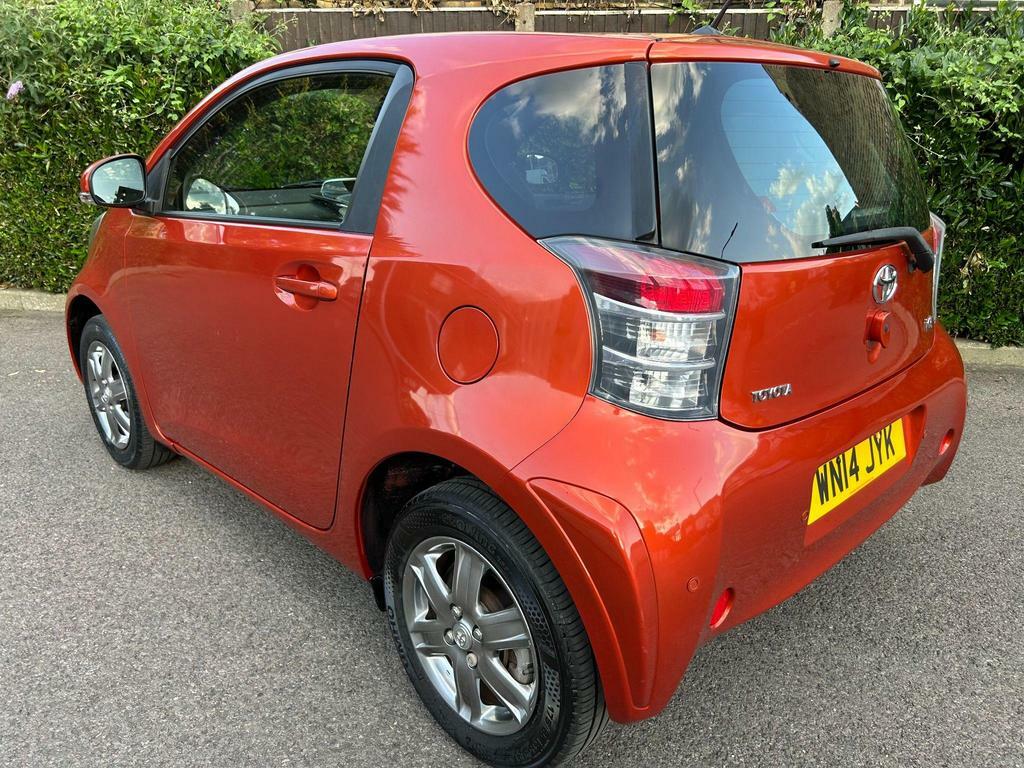Toyota IQ 1.0 Vvt-i 2 Multidrive Euro 5 Orange #4