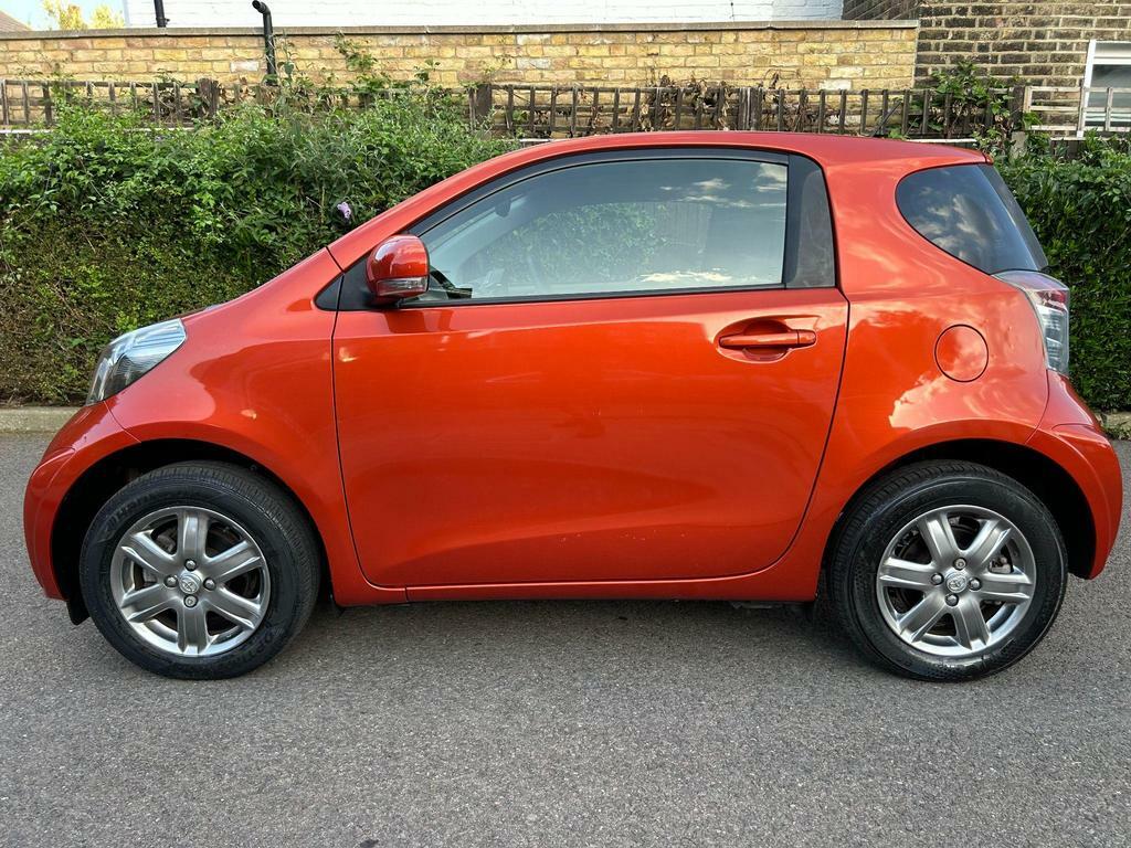 Toyota IQ 1.0 Vvt-i 2 Multidrive Euro 5 Orange #6