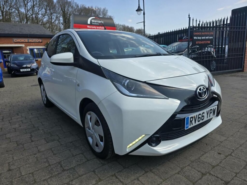 Toyota Aygo Hatchback 1.0 Vvt-i X-play Euro 6 201666 RV66YPW White #2