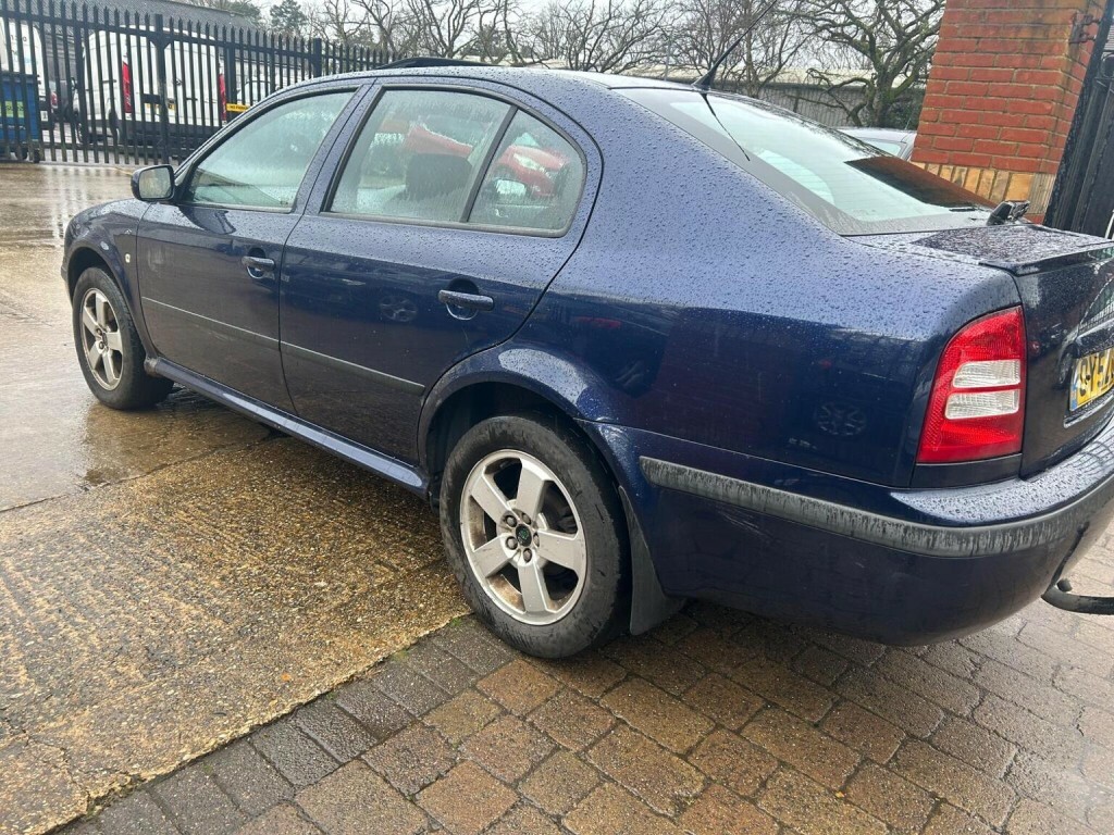 Skoda Octavia Hatchback Silver #14