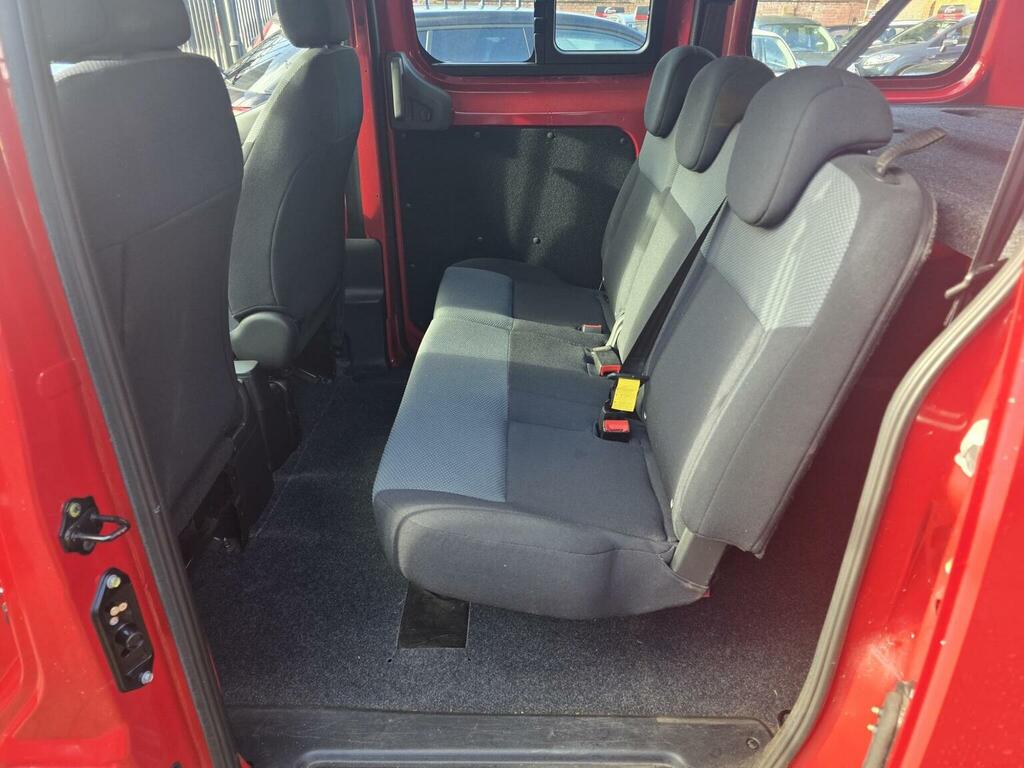 Nissan e-NV200 Panel Van White #9