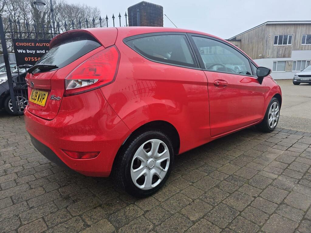 Ford Fiesta Hatchback 1.25 Style 200909 NL09WVP Red #5